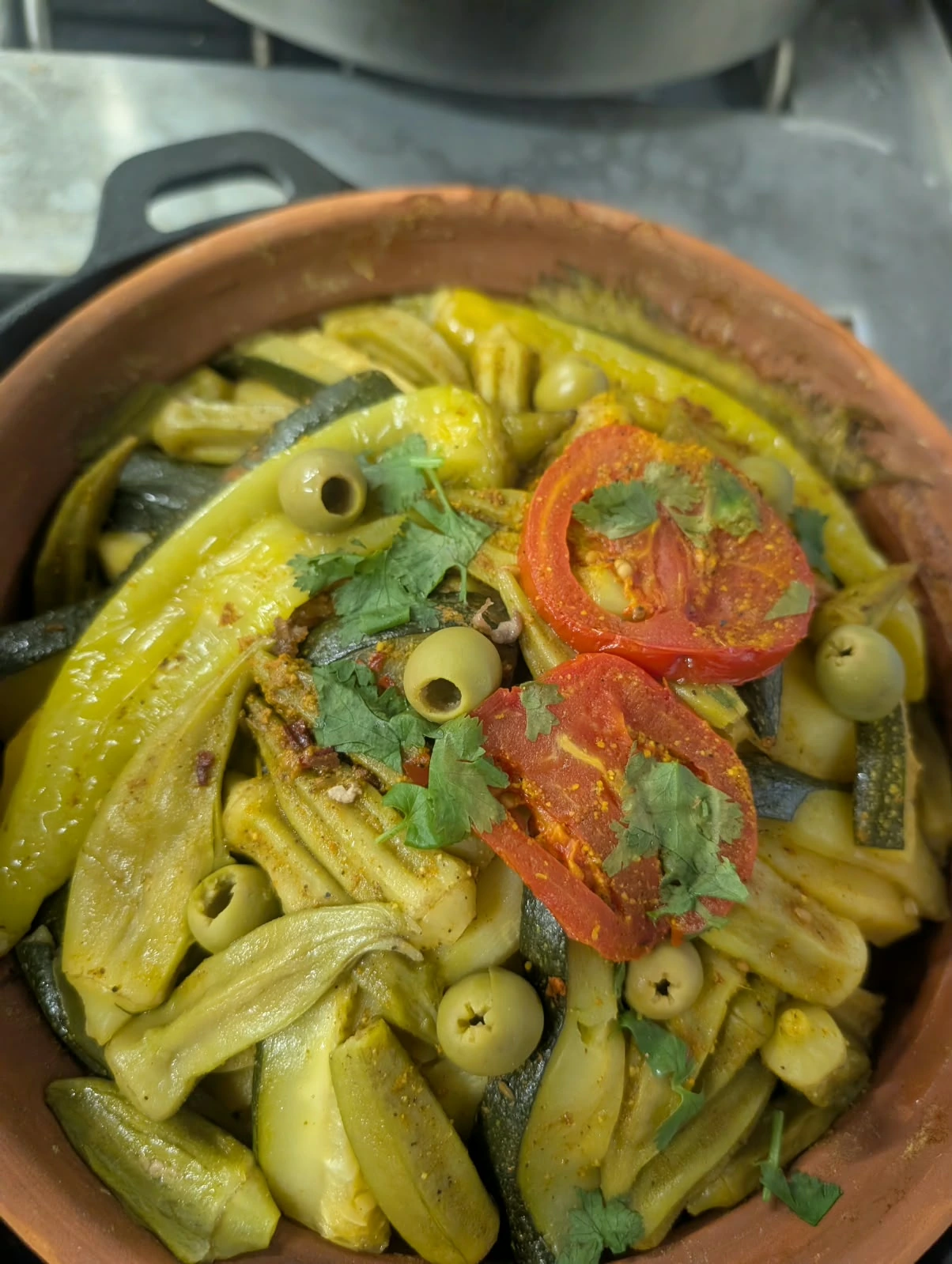 Tagine de légumes maison aux olives, cuisine marocaine chez BOCA à Pruillé-l'Éguillé